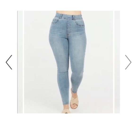 SPANX Denim - NWOT SPANX light vintage wash skinny jeans